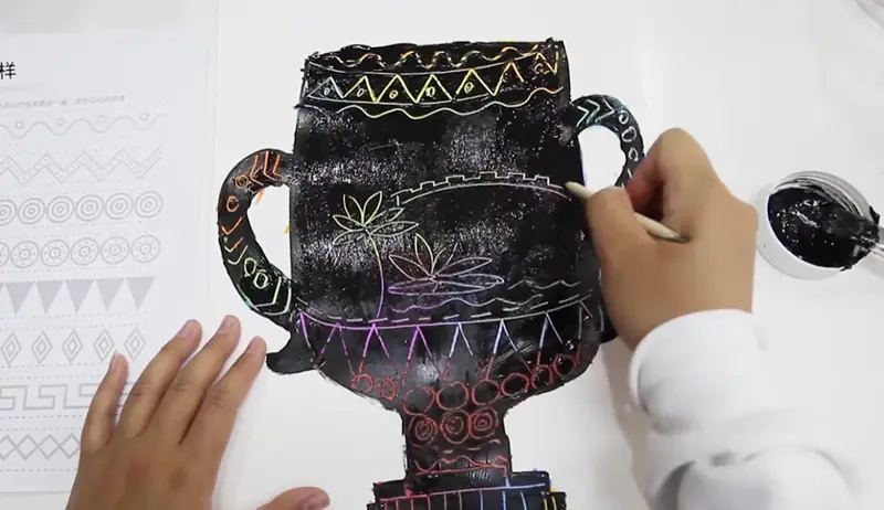 创意绘画《古希腊陶瓶》